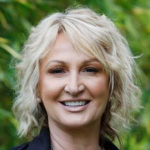 Meet your Posher, Annette